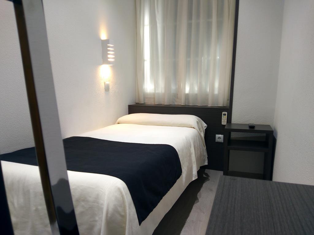 Hostal Dona Isabel 마자다혼다 외부 사진